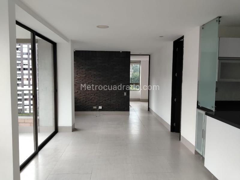 2BR Apartment in EL POBLADO (72 m²)