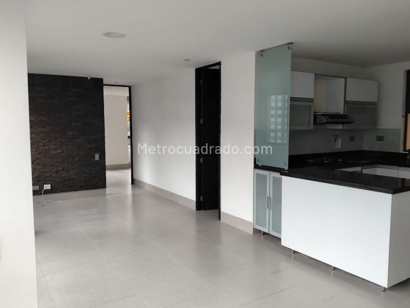 2BR Apartment in EL POBLADO (72 m²) - 3