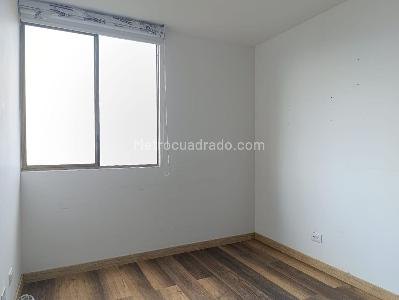 Apartamento de 3 alcobas en venta en El Poblado, Medellín, 70 m² · foto 13 de 18