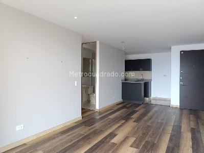 Apartamento de 3 alcobas en venta en El Poblado, Medellín, 70 m² · foto 3 de 18