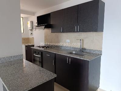 Apartamento de 3 alcobas en venta en El Poblado, Medellín, 70 m² · foto 5 de 18