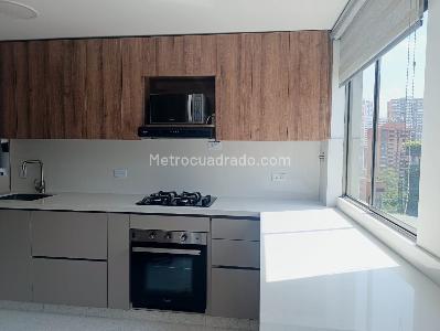 Apartamento de 3 alcobas en venta en El Poblado, Medellín, 130 m² · foto 8 de 19