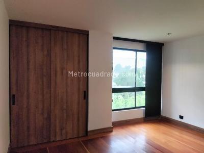 Apartamento de 3 alcobas en venta en El Poblado, Medellín, 188 m² · foto 11 de 19