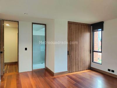 Apartamento de 3 alcobas en venta en El Poblado, Medellín, 188 m² · foto 13 de 19