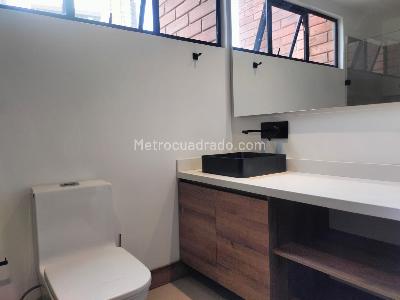 Apartamento de 3 alcobas en venta en El Poblado, Medellín, 188 m² · foto 18 de 19