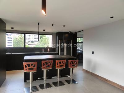 Apartamento de 3 alcobas en venta en El Poblado, Medellín, 188 m² · foto 5 de 19