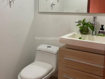 Apartamento de 3 alcobas en venta en El Poblado, Medellín, 125 m² · foto 14 de 14