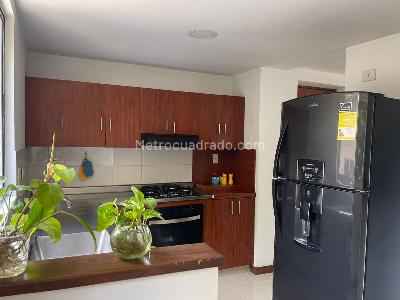 Apartamento de 3 alcobas en venta en El Poblado, Medellín, 125 m² · foto 4 de 14