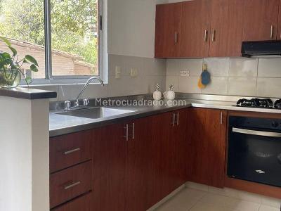 Apartamento de 3 alcobas en venta en El Poblado, Medellín, 125 m² · foto 5 de 14