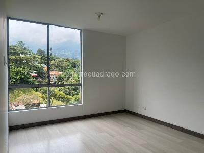 Apartamento en venta en Envigado, Envigado · foto 14 de 19