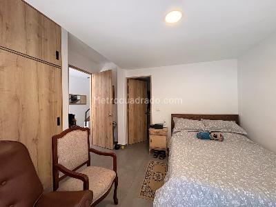Casa de 4 alcobas en arriendo en El Poblado, Medellín, 248 m² · foto 10 de 18
