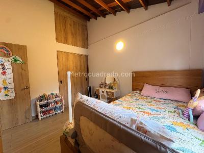 Casa de 4 alcobas en arriendo en El Poblado, Medellín, 248 m² · foto 12 de 18