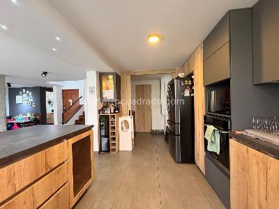Casa de 4 alcobas en arriendo en El Poblado, Medellín, 248 m² · foto 4 de 18
