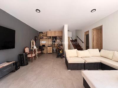 Casa de 4 alcobas en arriendo en El Poblado, Medellín, 248 m² · foto 7 de 18
