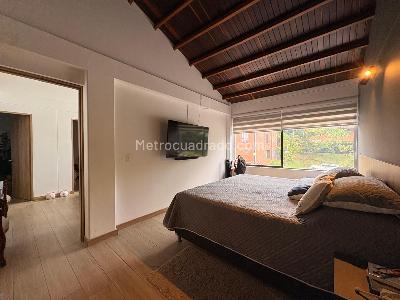 Casa de 4 alcobas en arriendo en El Poblado, Medellín, 248 m² · foto 8 de 18