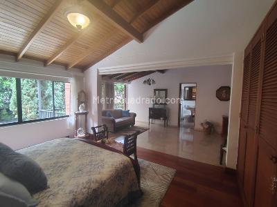 Casa en arriendo en El Poblado, Medellín · foto 12 de 20