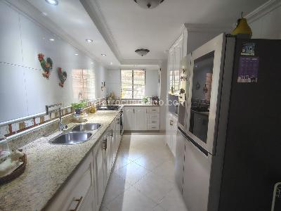 Casa en arriendo en El Poblado, Medellín · foto 5 de 20