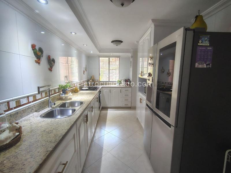 Casa en Arriendo, EL POBLADO, Medellín – pohled 5