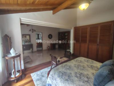 Casa de 3 alcobas en venta en El Poblado, Medellín, 256 m² · foto 10 de 20
