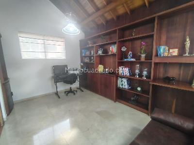 Casa de 3 alcobas en venta en El Poblado, Medellín, 256 m² · foto 8 de 20