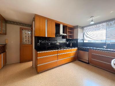 Apartamento de 4 alcobas en venta en El Poblado, Medellín, 295 m² · foto 6 de 20