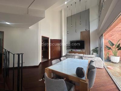 Apartamento en venta en El Poblado, Medellín · foto 3 de 19