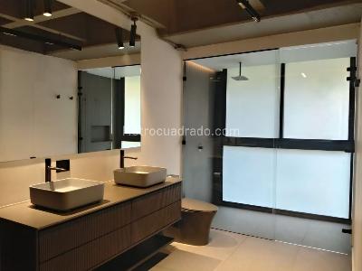 Apartamento en venta en El Poblado, Medellín · foto 15 de 17