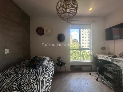 Apartamento de 2 alcobas en venta en El Poblado, Medellín, 127 m² · foto 14 de 17