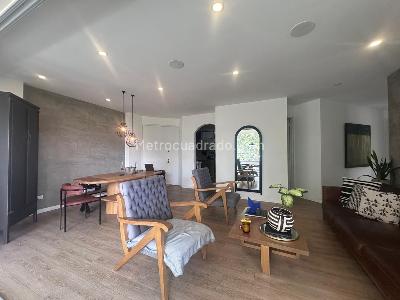 Apartamento de 2 alcobas en venta en El Poblado, Medellín, 127 m² · foto 4 de 17