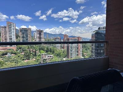 Apartamento de 3 alcobas en venta en El Poblado, Medellín, 212 m² · foto 20 de 20