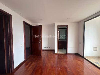 Apartamento de 4 alcobas en venta en El Poblado, Medellín, 170 m² · foto 11 de 19
