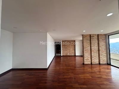 Apartamento de 4 alcobas en venta en El Poblado, Medellín, 170 m² · foto 2 de 19