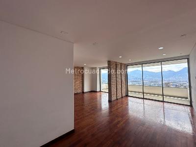 Apartamento de 4 alcobas en venta en El Poblado, Medellín, 170 m² · foto 3 de 19