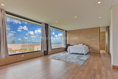 Casa de 3 alcobas en venta en Envigado, Envigado, 1981 m² · foto 11 de 14