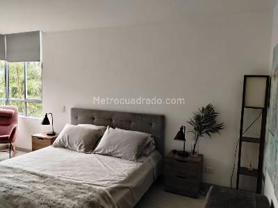 Apartamento de 3 alcobas en arriendo en El Poblado, Medellín, 135 m² · foto 10 de 20