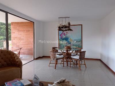 Apartamento de 3 alcobas en venta en El Tesoro, Medellín, 145 m² · foto 2 de 20