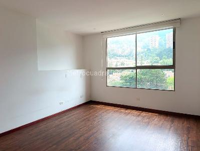 Apartamento de 3 alcobas en venta en El Poblado, Medellín, 160 m² · foto 12 de 18