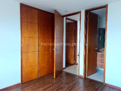 Apartamento de 3 alcobas en venta en El Poblado, Medellín, 160 m² · foto 14 de 18