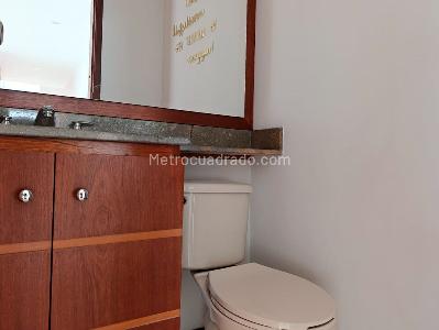 Apartamento de 3 alcobas en venta en El Poblado, Medellín, 160 m² · foto 18 de 18