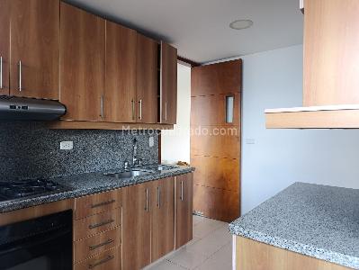 Apartamento de 3 alcobas en venta en El Poblado, Medellín, 160 m² · foto 7 de 18