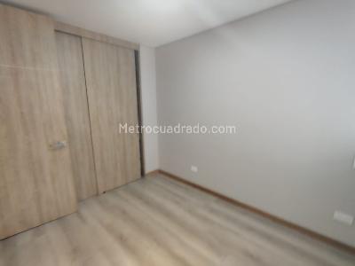 Apartamento de 3 alcobas en arriendo en Altos Del Poblado, Medellín, 102 m² · foto 10 de 18