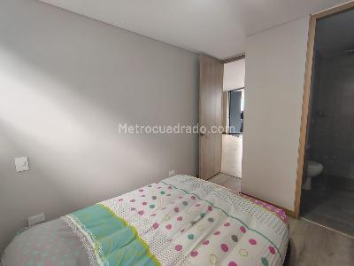 Apartamento de 3 alcobas en arriendo en Altos Del Poblado, Medellín, 102 m² · foto 12 de 18