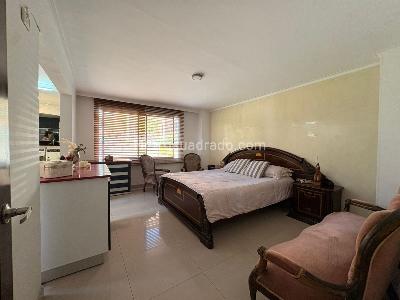Apartamento de 4 alcobas en venta en El Poblado, Medellín, 225 m² · foto 11 de 20