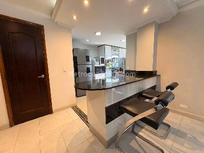 Apartamento de 4 alcobas en venta en El Poblado, Medellín, 225 m² · foto 9 de 20