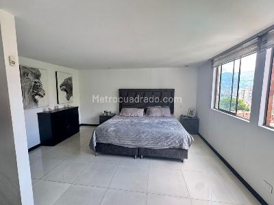 Apartamento de 2 alcobas en venta en El Poblado, Medellín, 107 m² · foto 5 de 12