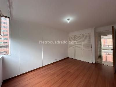 Apartamento de 3 alcobas en arriendo en El Tesoro, Medellín, 172 m² · foto 14 de 19