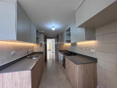 Apartamento de 3 alcobas en arriendo en El Tesoro, Medellín, 172 m² · foto 9 de 19