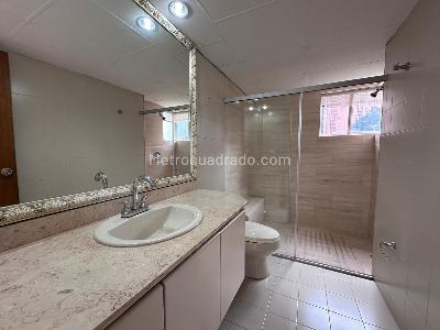 Apartamento de 3 alcobas en venta en El Poblado, Medellín, 172 m² · foto 19 de 19