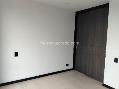 Apartamento de 3 alcobas en arriendo en Lalinde, Medellín, 137 m² · foto 14 de 20