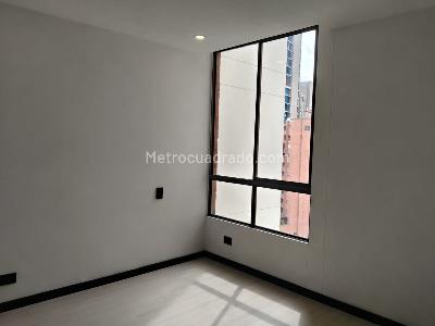 Apartamento de 3 alcobas en arriendo en Lalinde, Medellín, 137 m² · foto 15 de 20